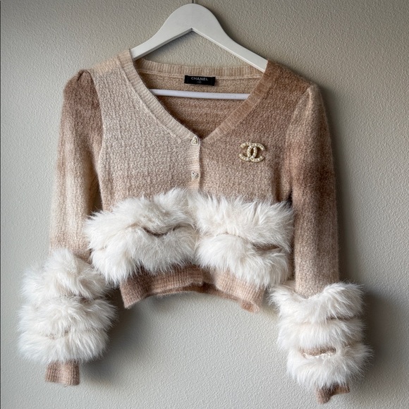 CHANEL Sweaters - CHANEL Fluffy Faux Fur-Trimmed Beige + Cream Ombré Knit Brooch Cardigan XS 0 2